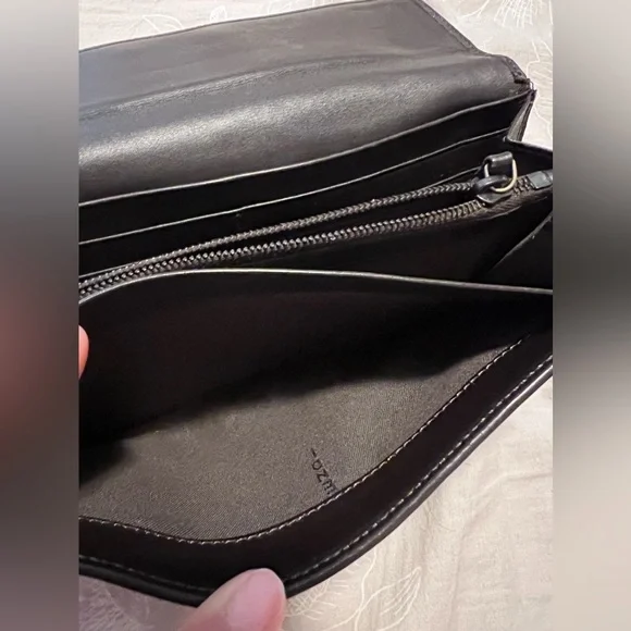 Fendi Long Wallet - Picture 7 of 11